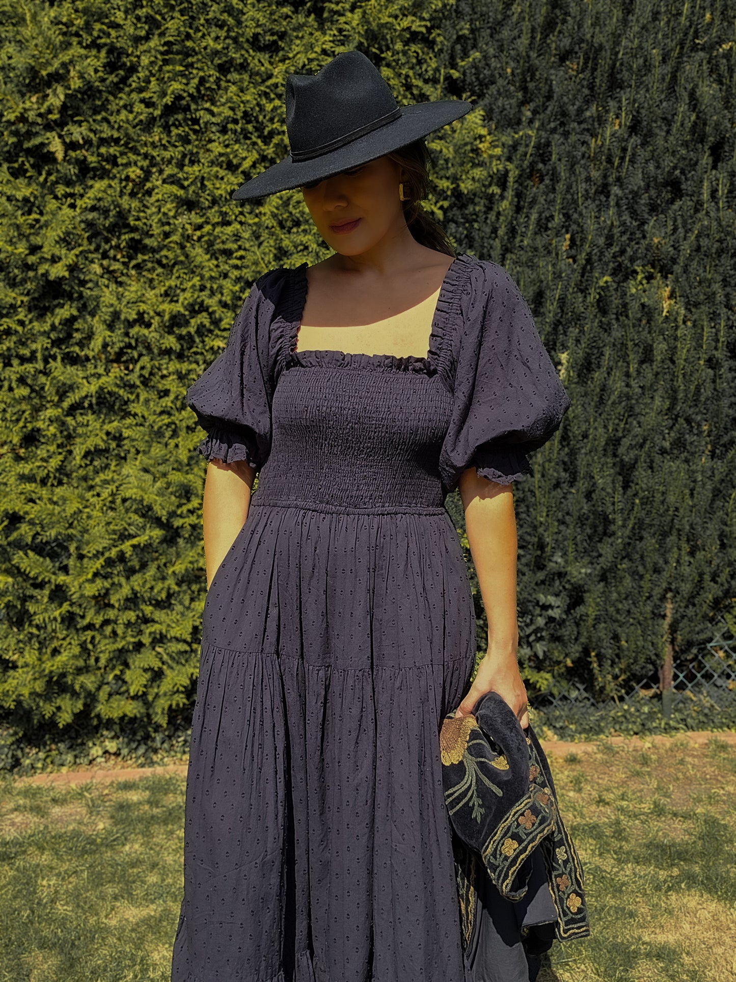 The Meadow - Schwarzes Midi-Kleid aus Baumwolle