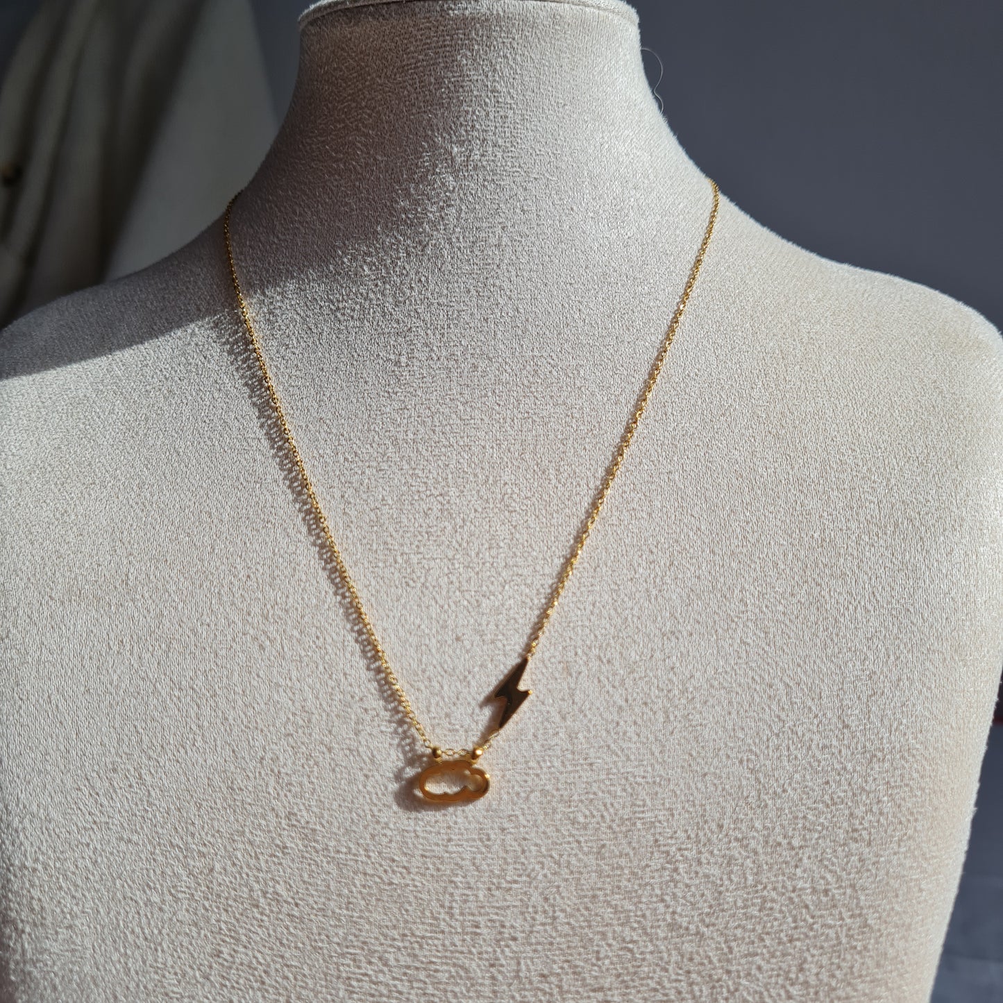 Cloud necklace