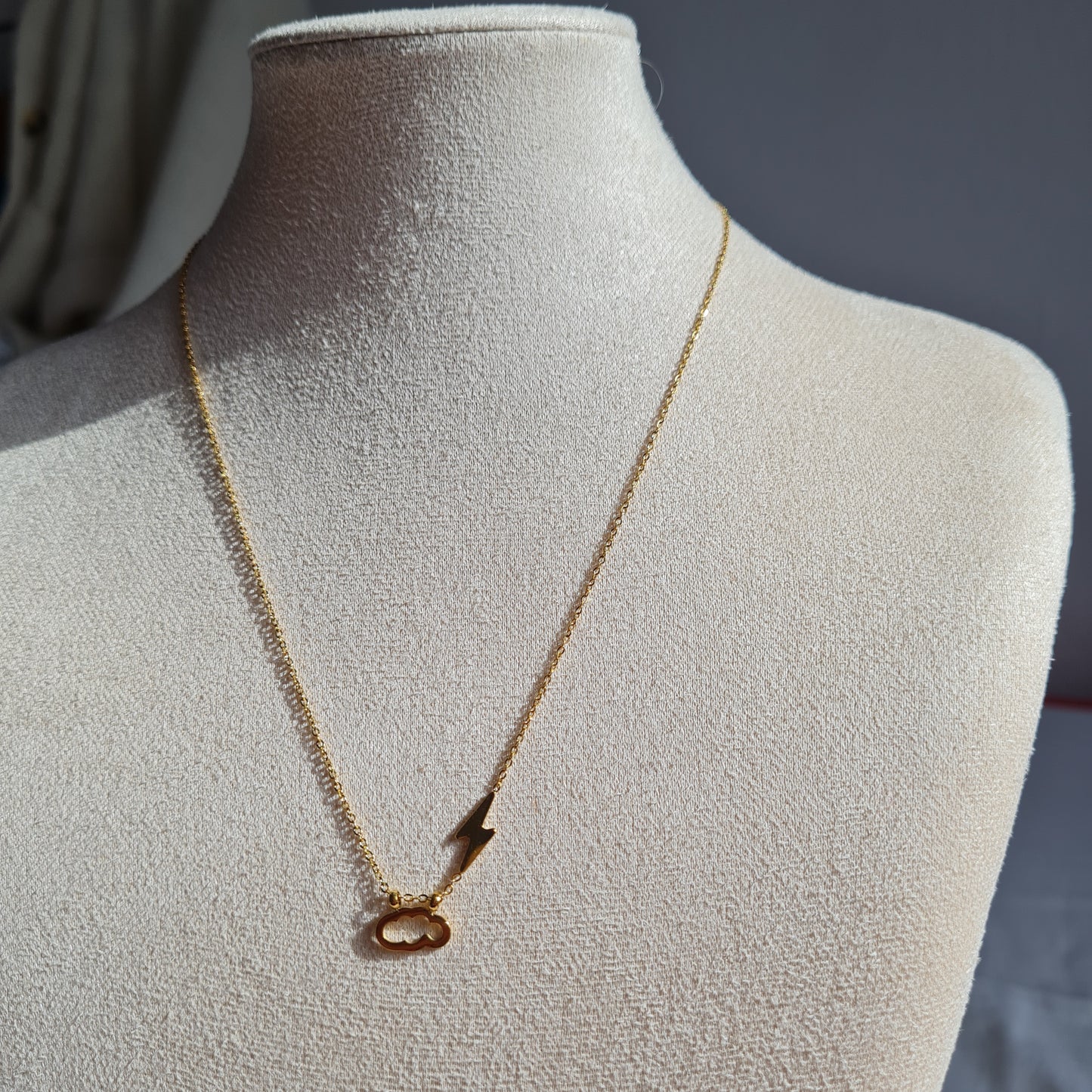 Cloud necklace