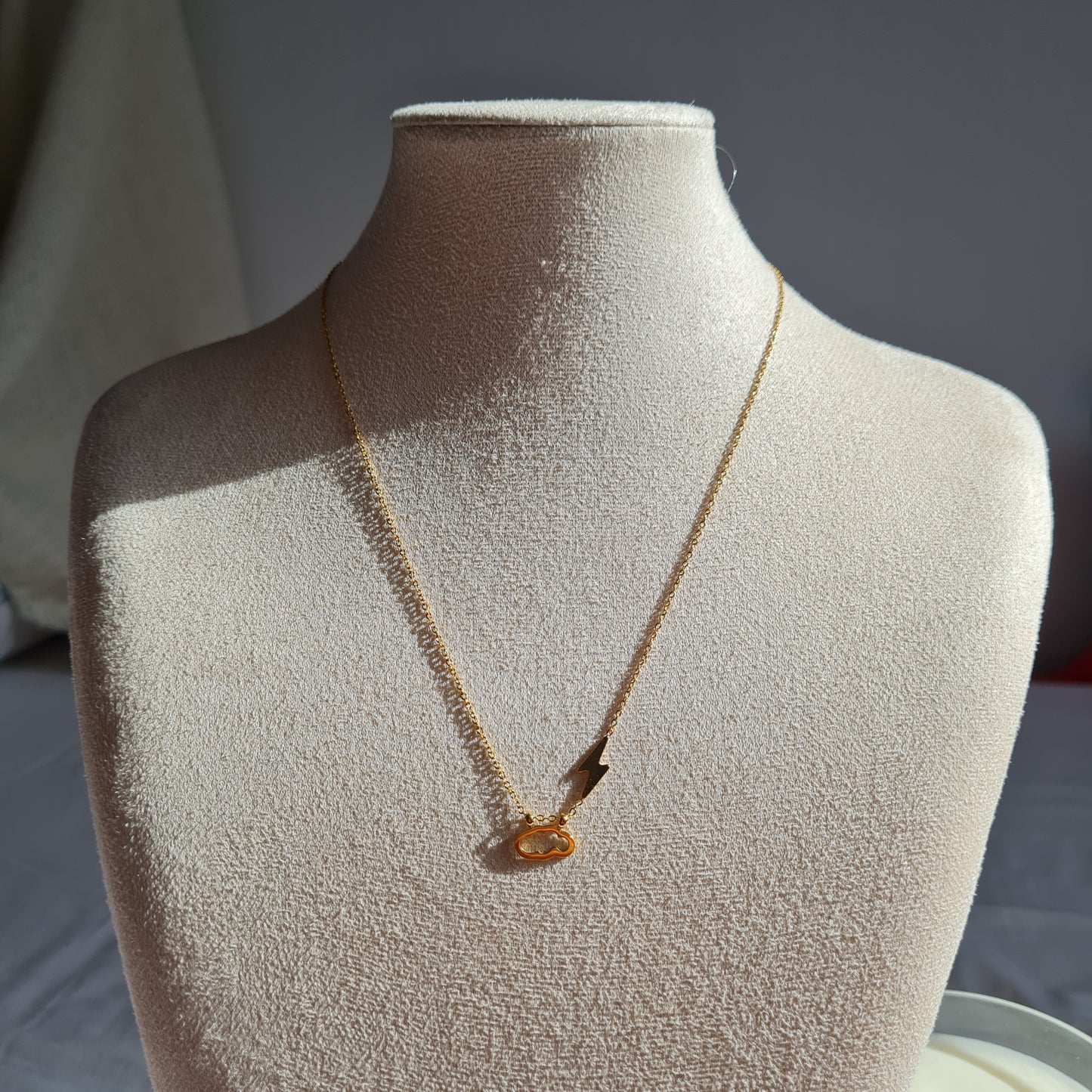 Cloud necklace