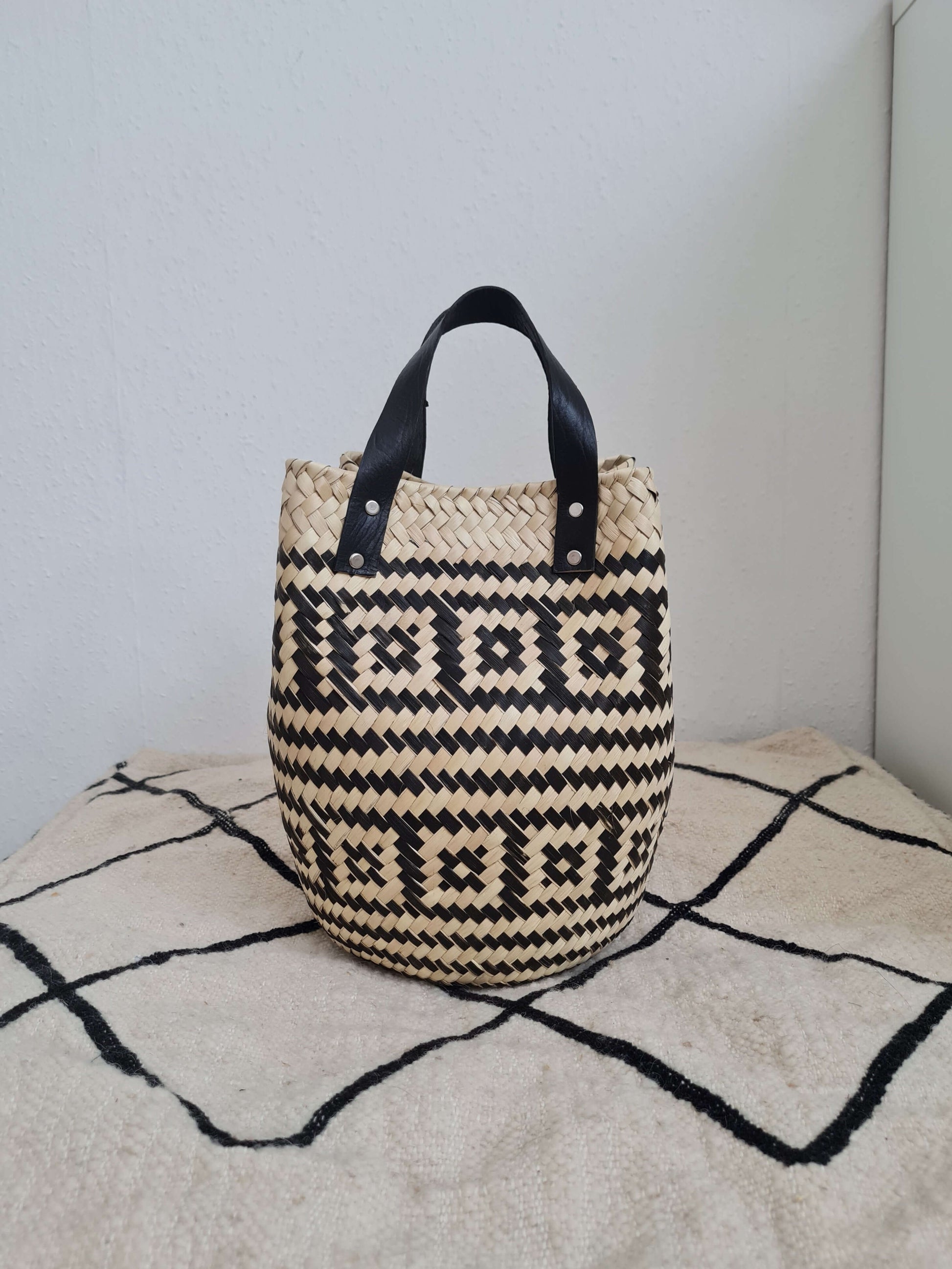 Handgefertigte Palmenkorb-Tasche