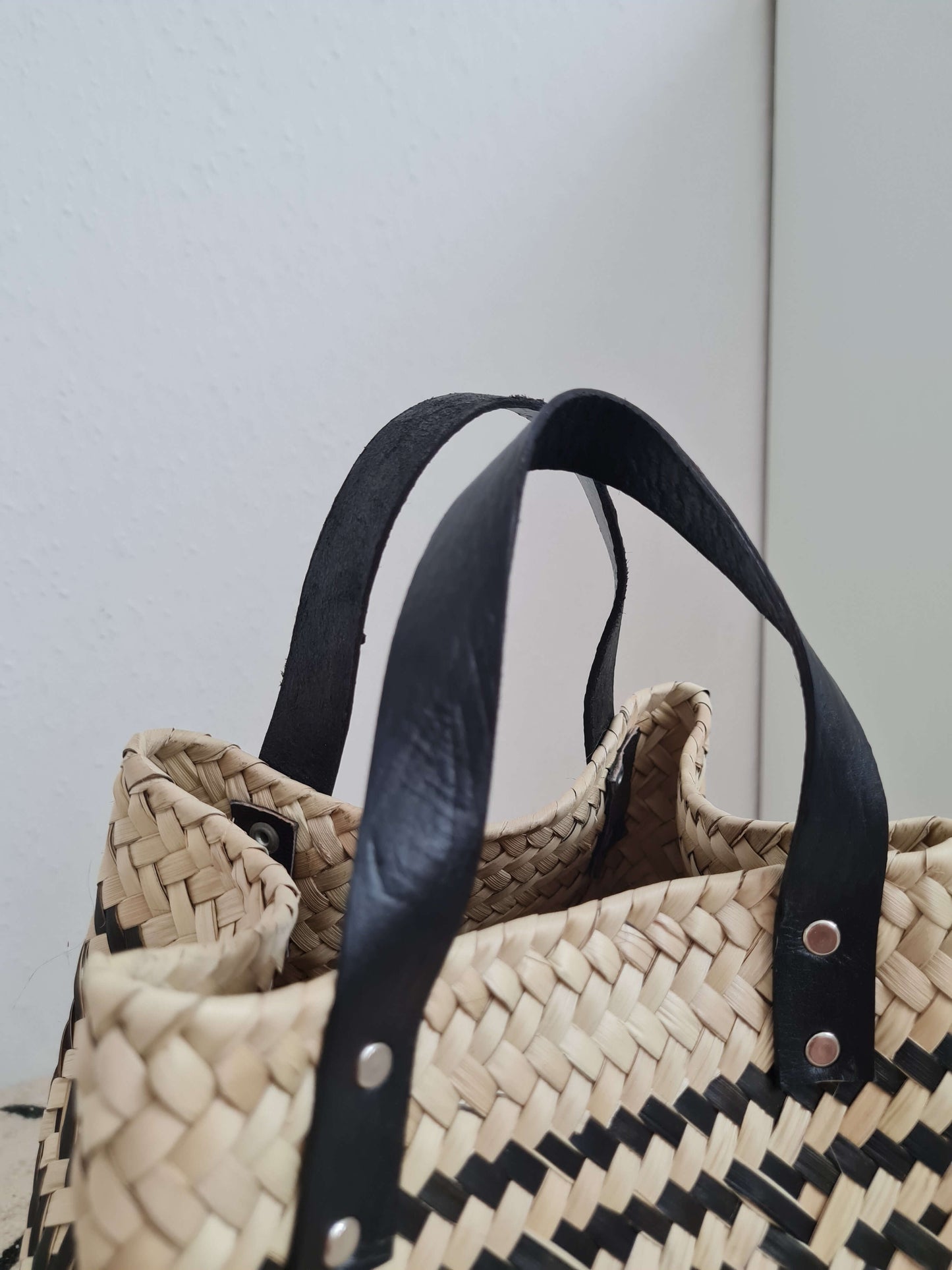 Handgefertigte Palmenkorb-Tasche