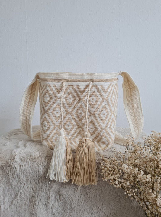 Wayuu Tasche Nr. 6 – Creme/Beige