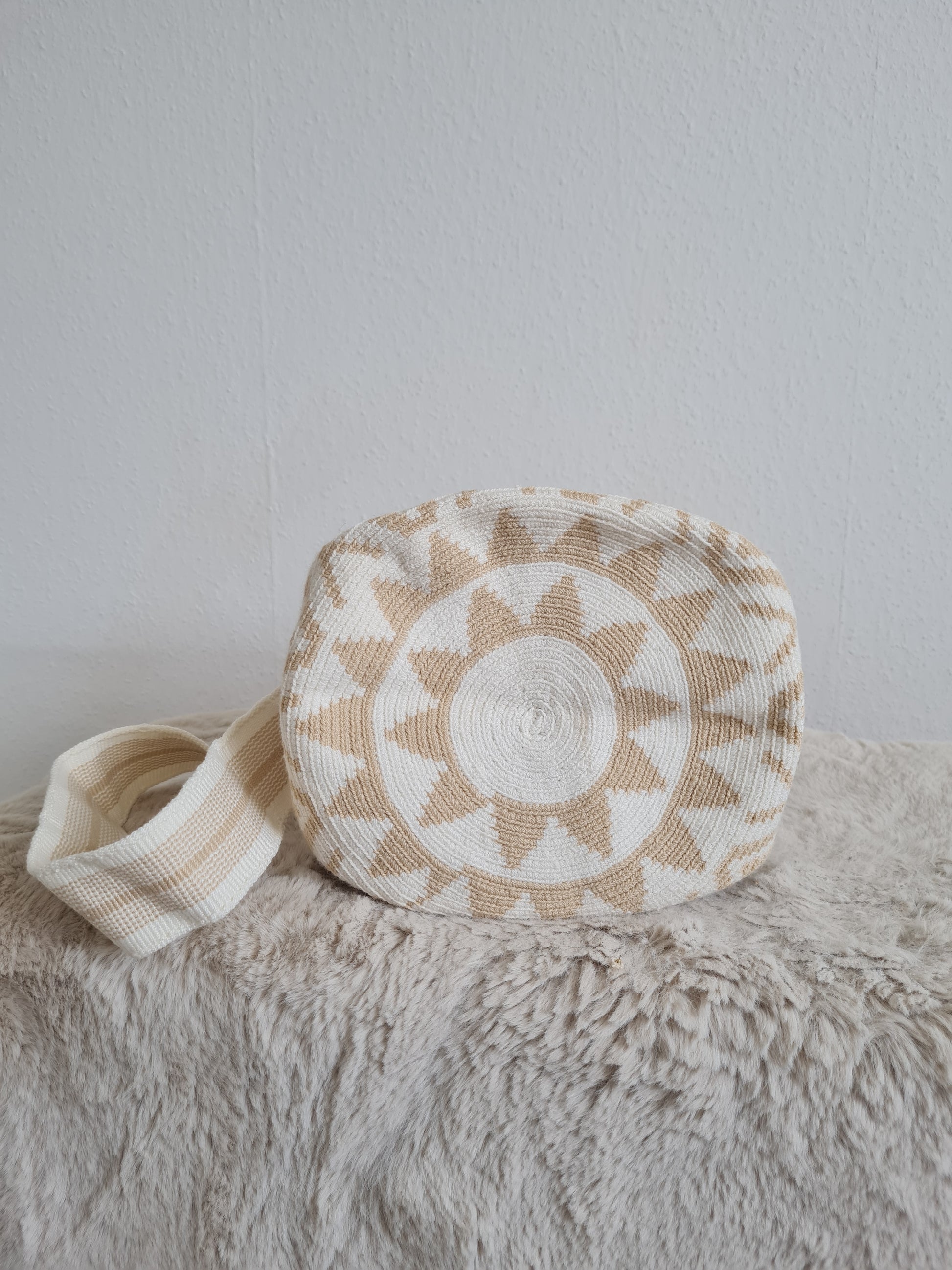 Wayuu Tasche Nr. 6 – Creme/Beige