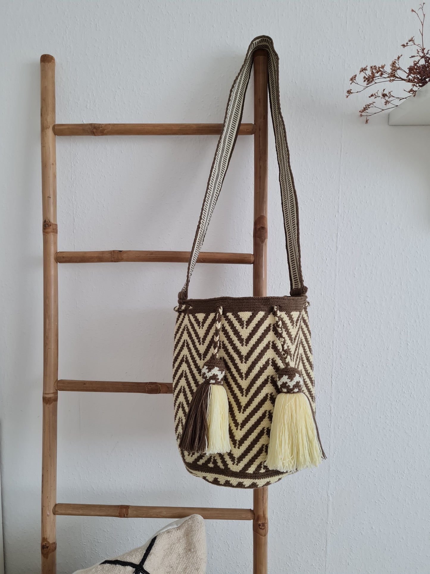 Wayuu Tasche Nr. 20 – Braun/Creme