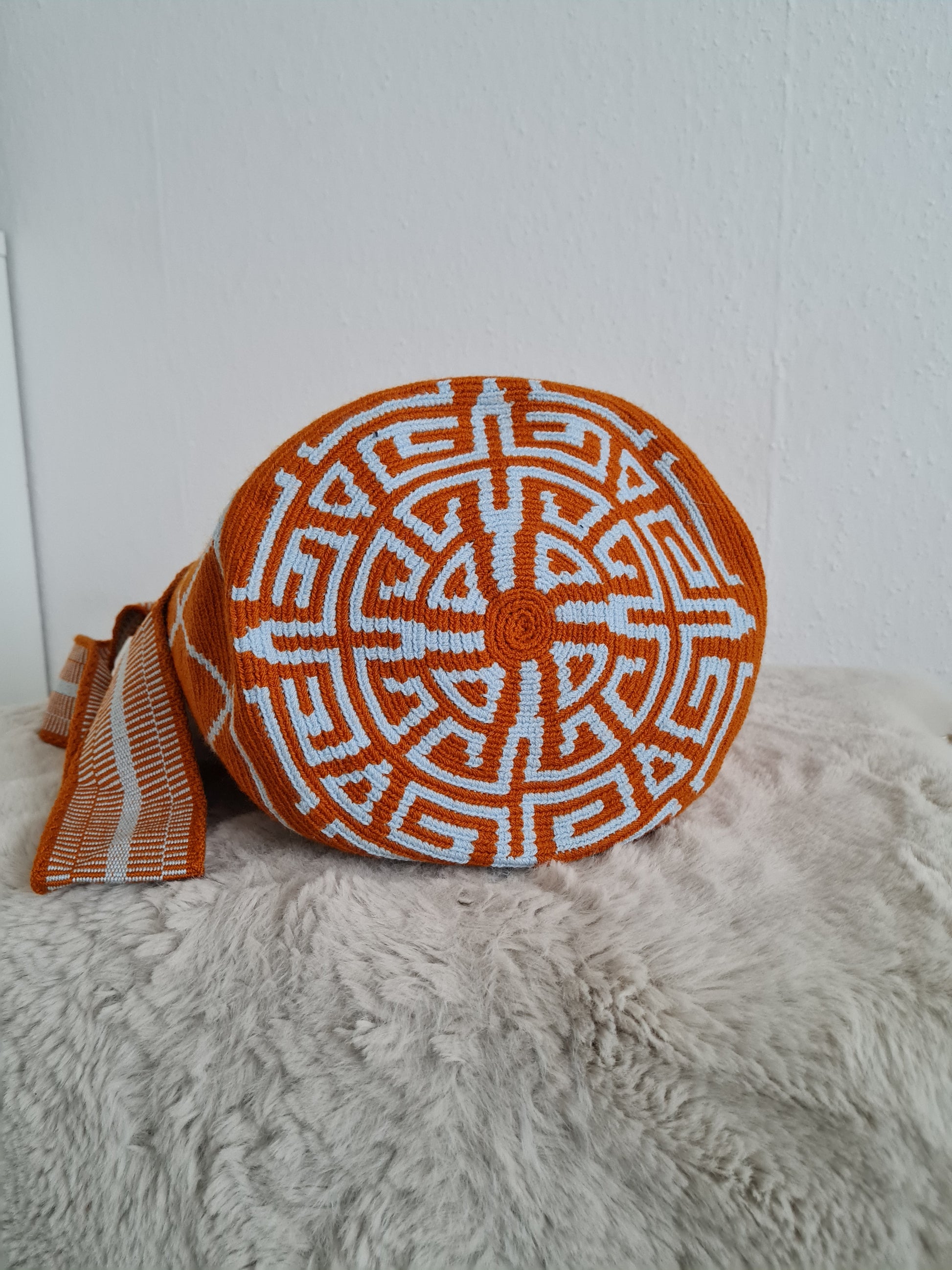 Wayuu Tasche Nr. 19 – Orange/Himmelblau