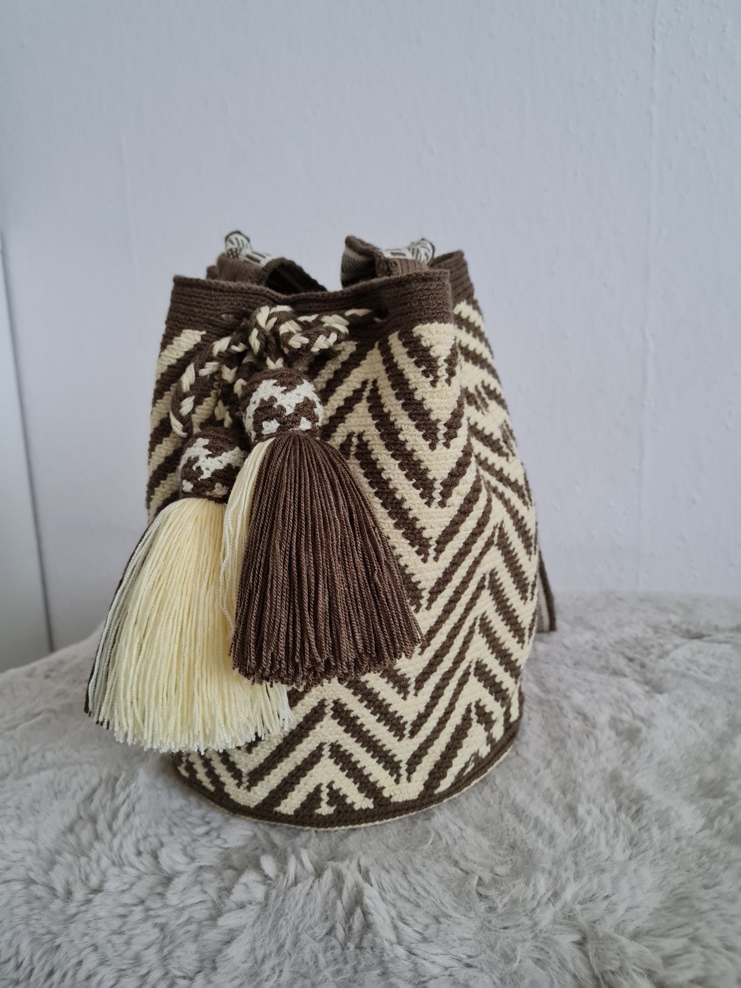 Wayuu Tasche Nr. 20 – Braun/Creme