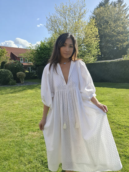 Lucia white midi dress
