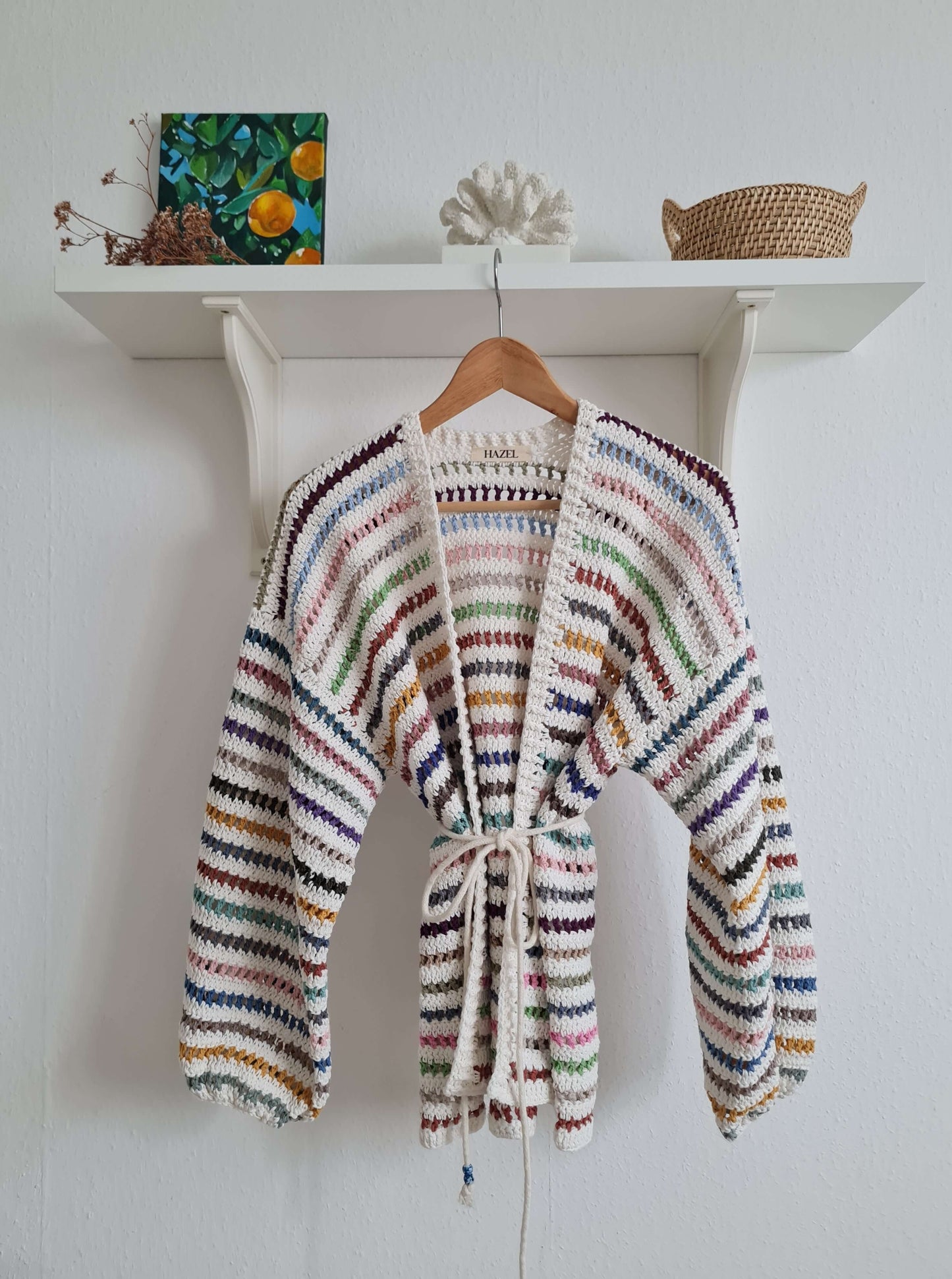 Handgefertigte Strickjacke