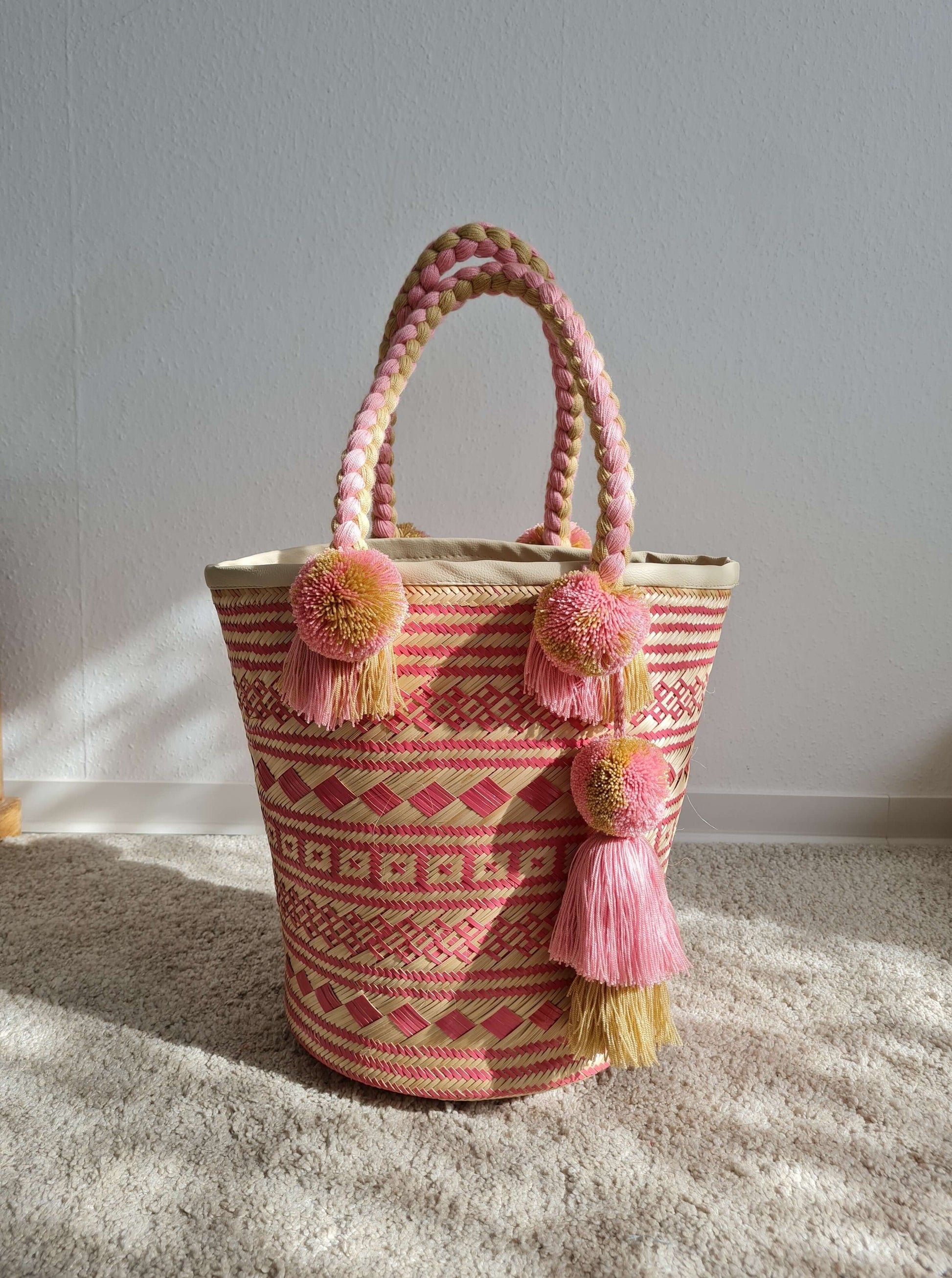 Handmade Raffia Basket Bag - Pink