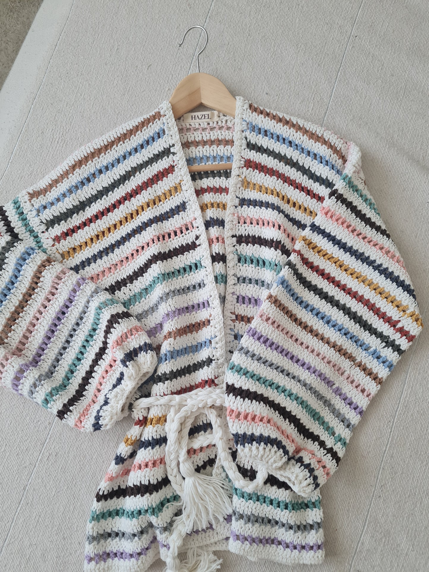 Handgemachte Strickjacke