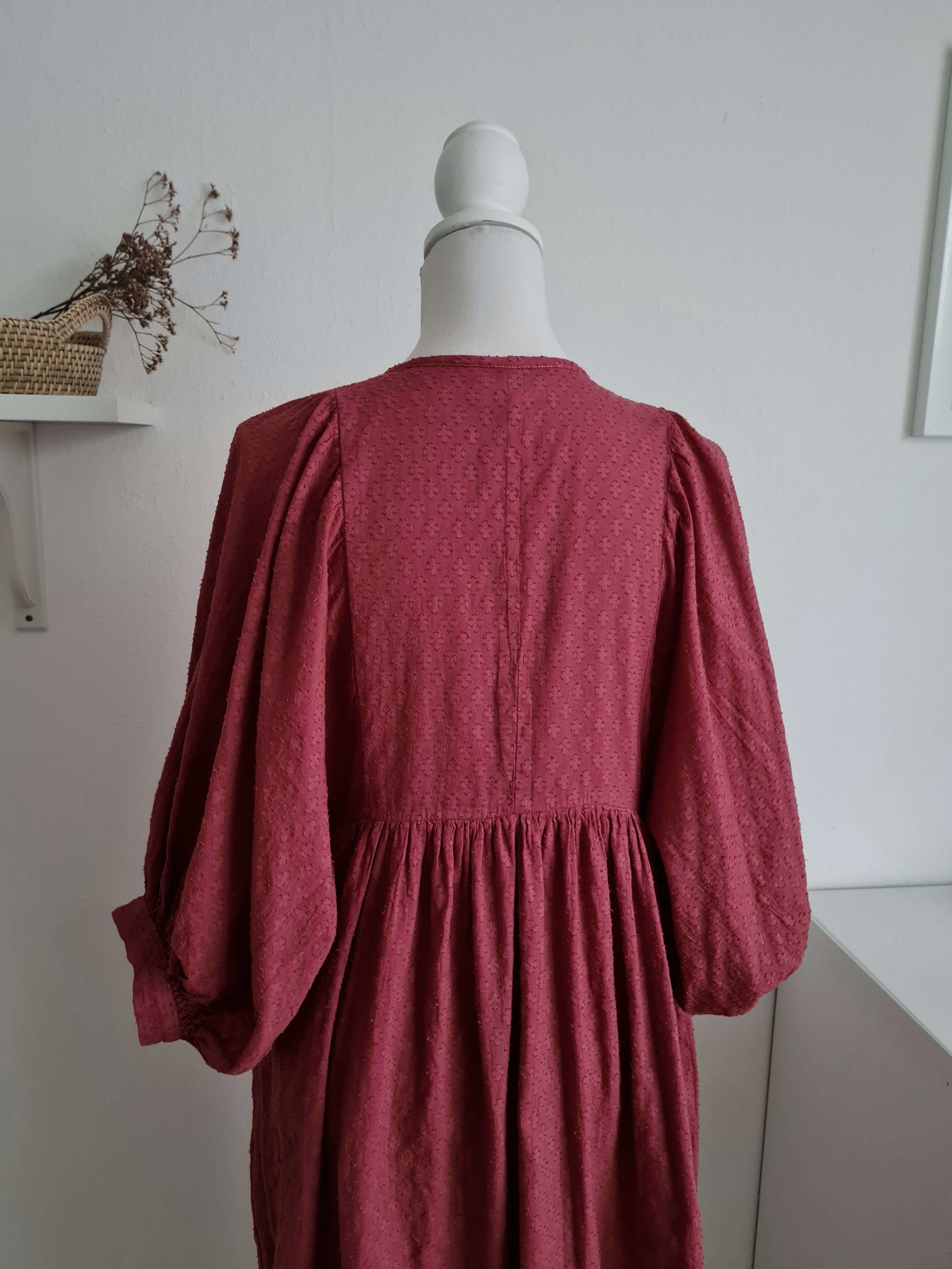 Handgefertigtes Midikleid aus Baumwolle in Burgundy