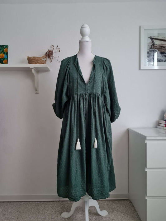 Handgefertigtes Midikleid aus Baumwolle in Forest Green