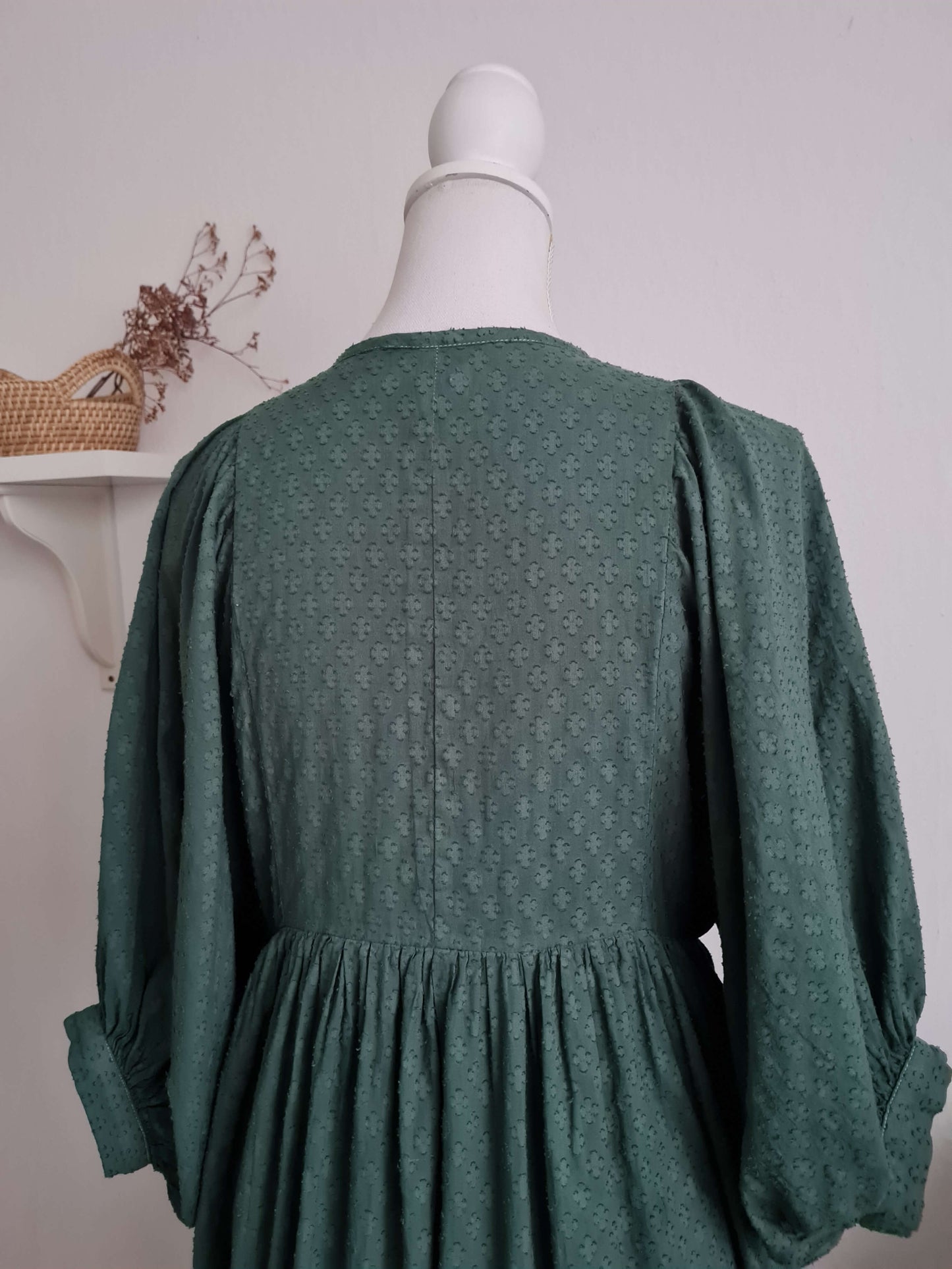 Handgefertigtes Midikleid aus Baumwolle in Forest Green