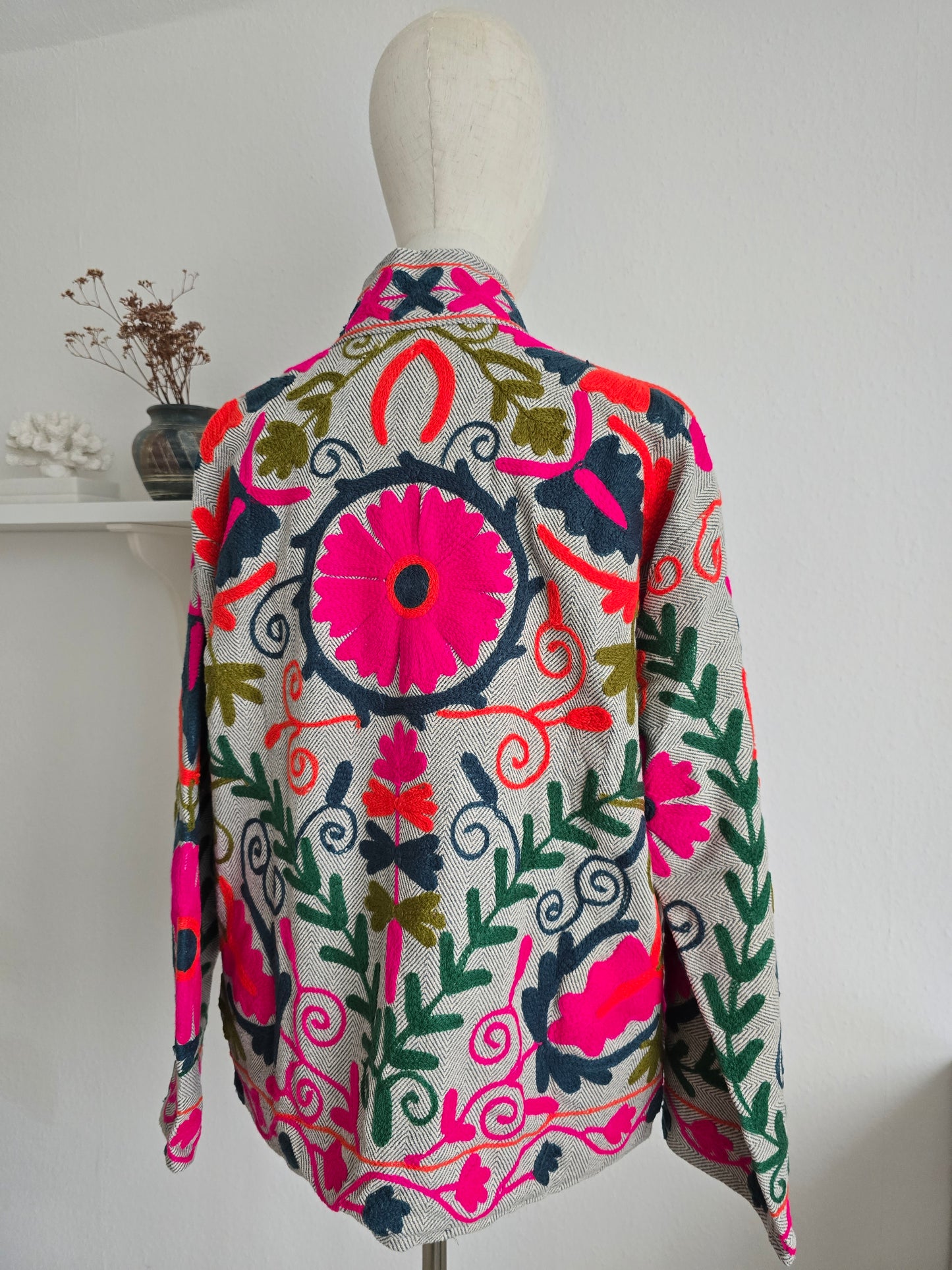 Bestickte Jacke