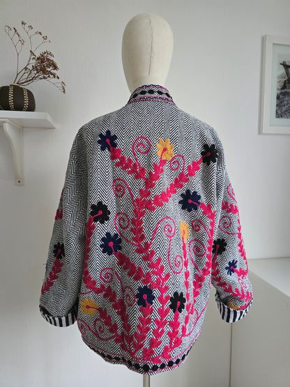 Wendbare bestickte Jacke
