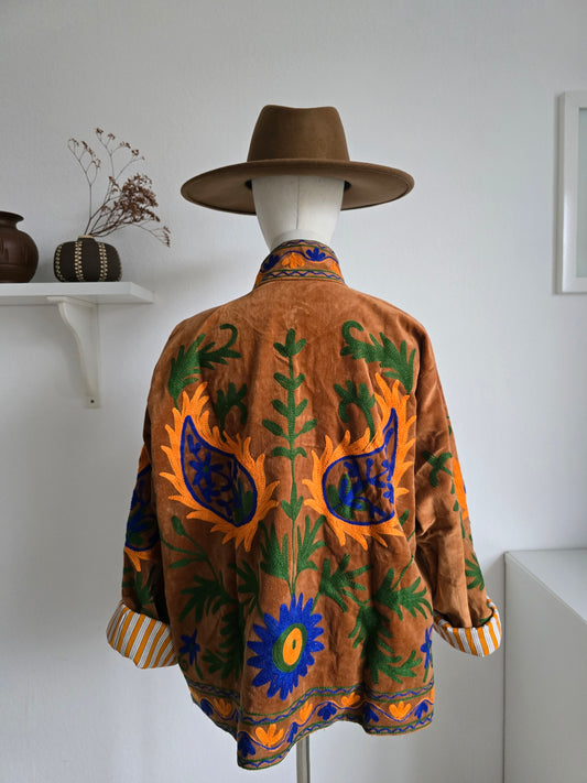 Wendbare bestickte Samtjacke