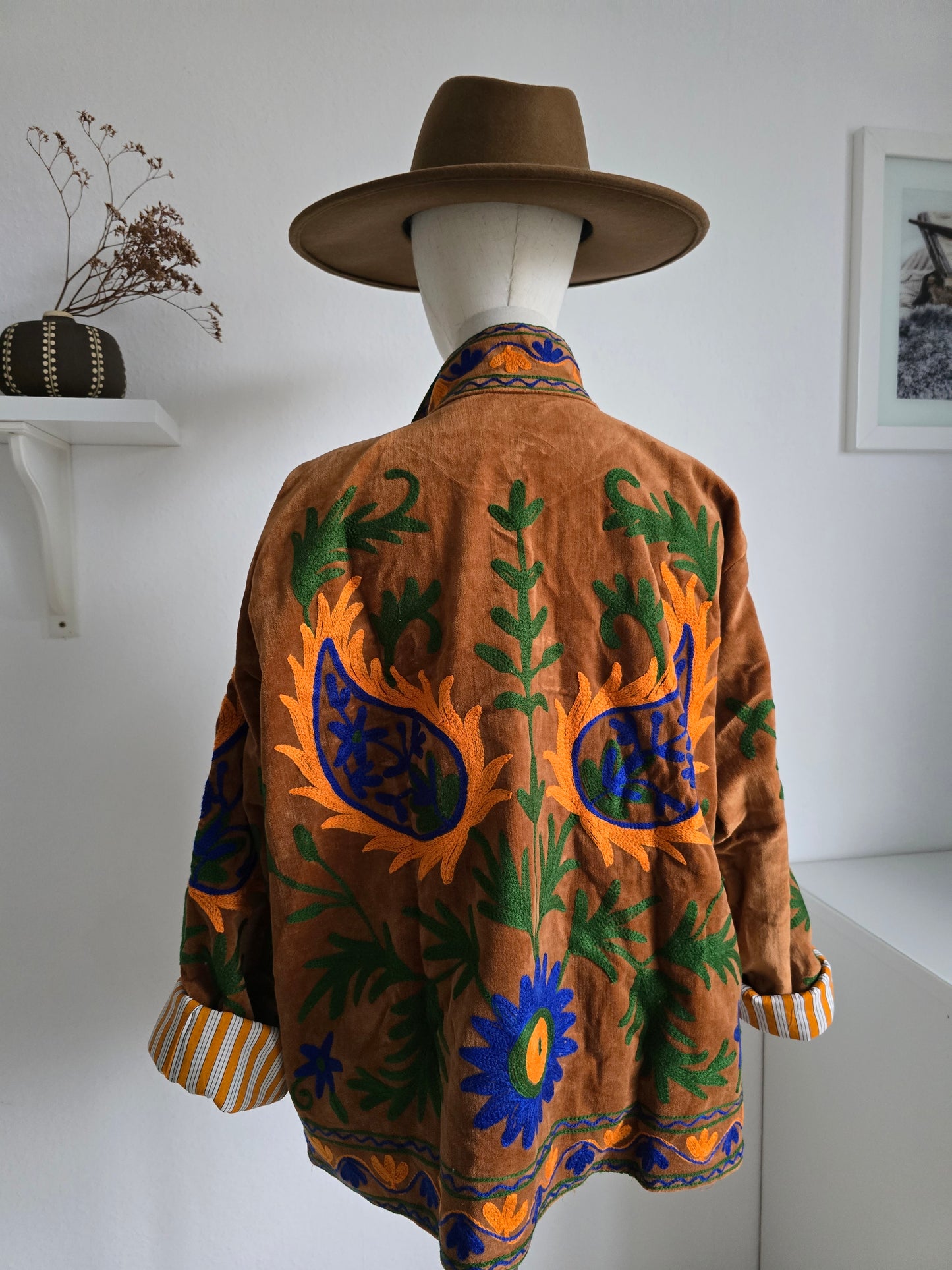 Wendbare bestickte Samtjacke