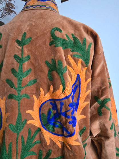 Wendbare bestickte Samtjacke