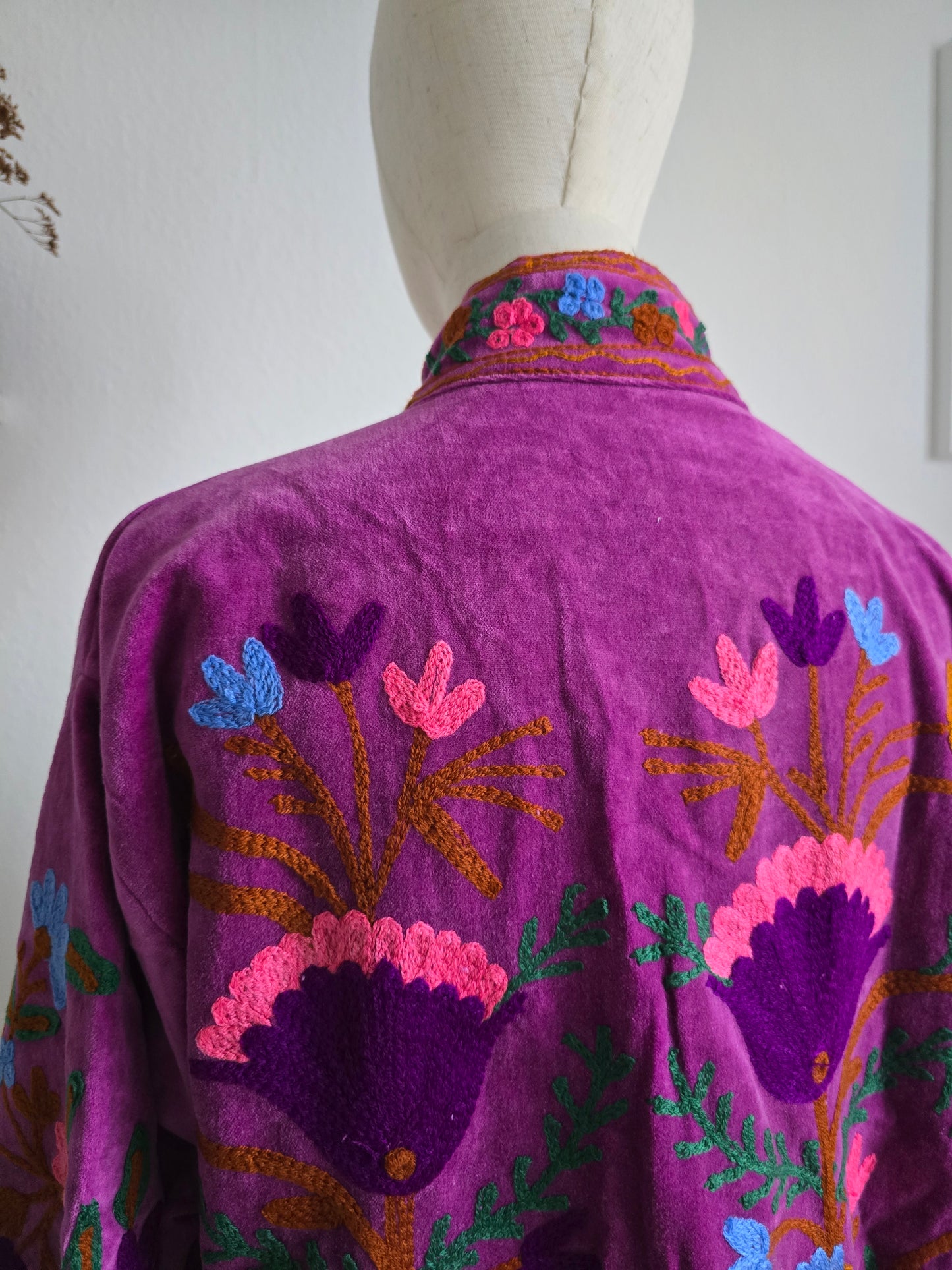 Samtjacke mit Strickerei - Orchid