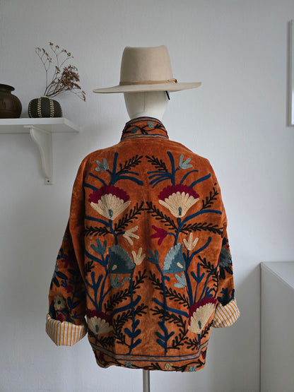 Wendbare bestickte Samtjacke