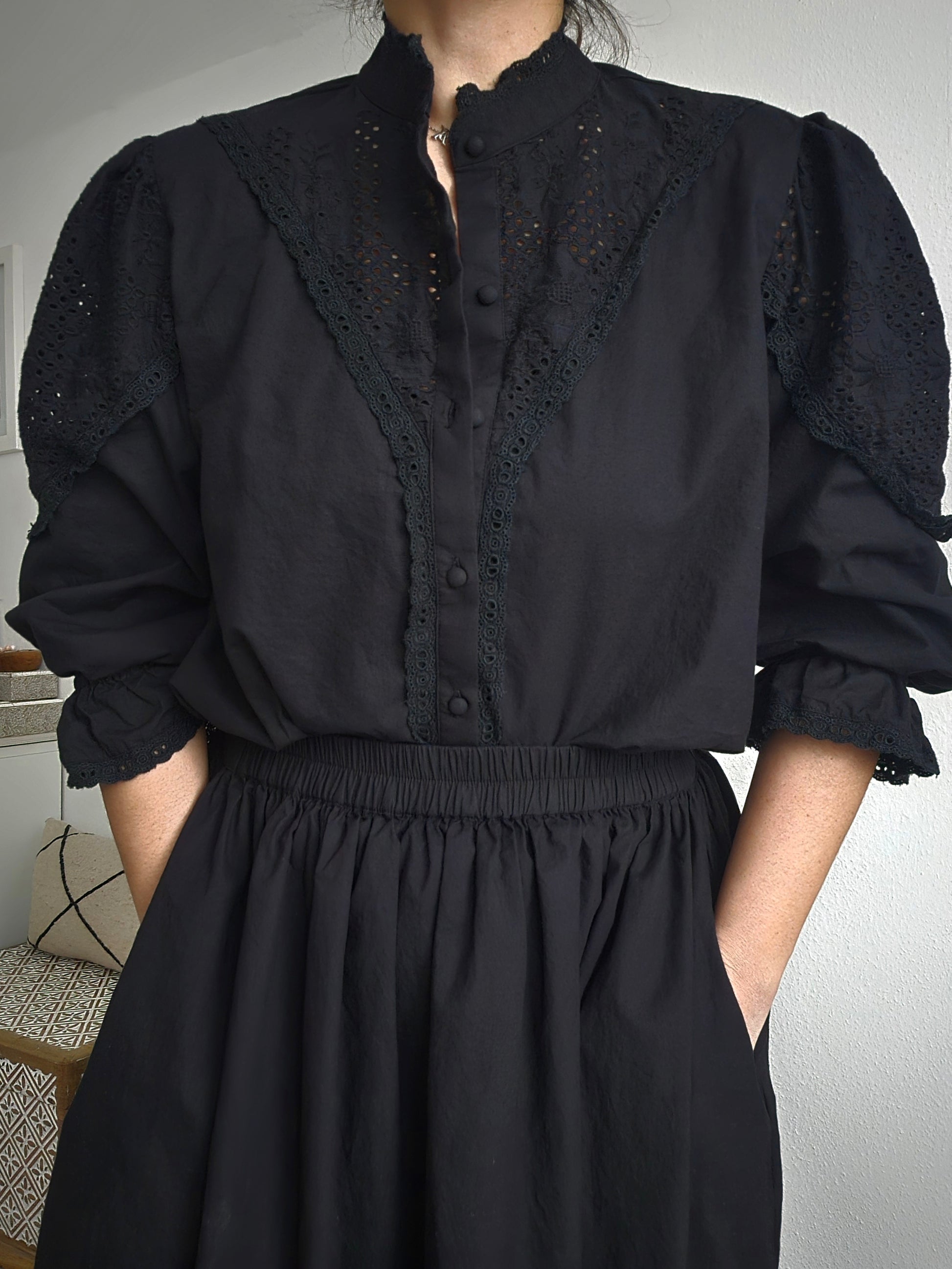 Schwarze Baumwollbluse