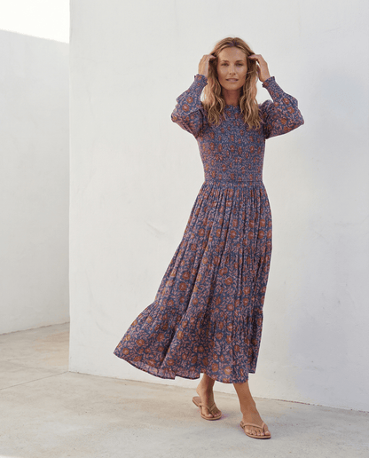 Bella_Maxi_Baumwollkleid_mit_Blockdruck_und_Blumenmuster