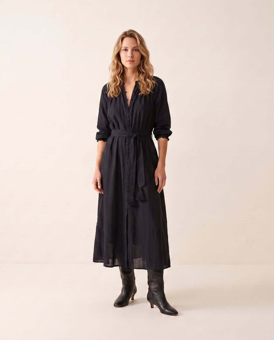 Schwarzes Baumwollkleid mit durchgehender Knopfleiste und praktischen Taschen