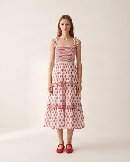 Frida Weißes Kleid mit rotem Blumenmuster