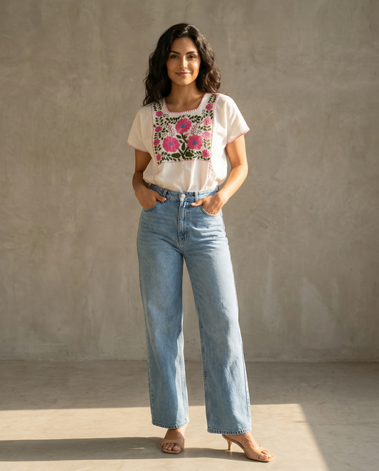 Handbestickte Baumwollbluse Nr. 18 – Creme/Pink