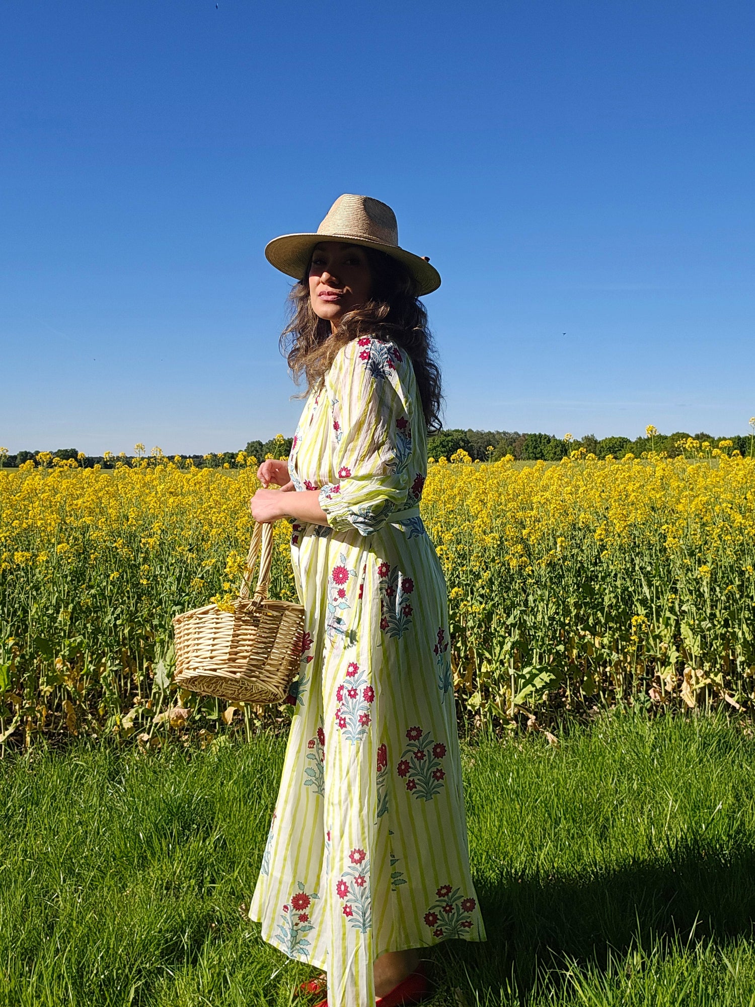 Handgemachtes langes Sommerkleid aus Baumwolle