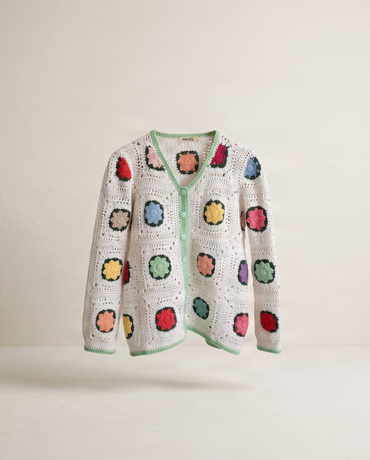 Handgemachte Strickjacke