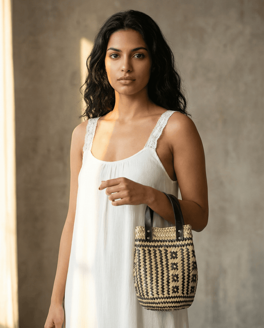 Las Palmas Basket Bag Small with Black Leather Handle – Cream/Black
