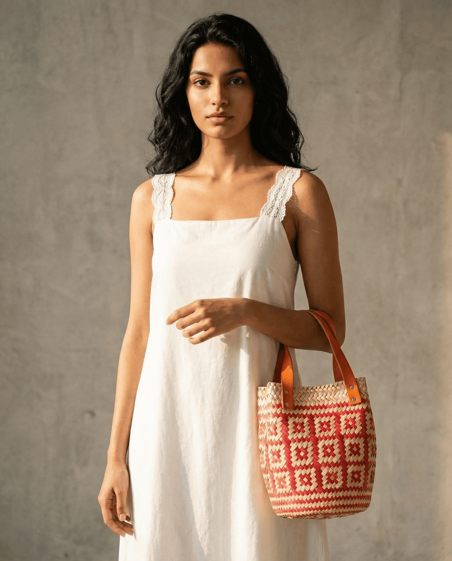 Las Palmas Korb Tasche Klein mit braunem Ledergriff – Rot/Creme
