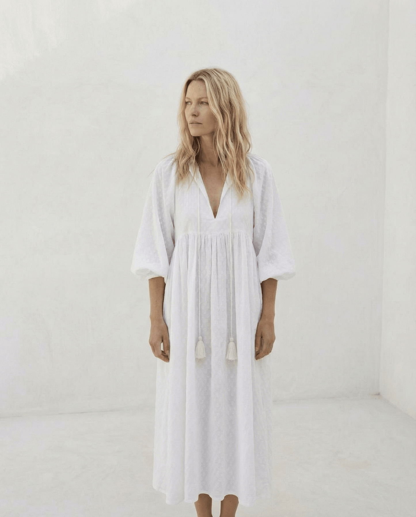 Lucia_White_Jacquared_Dress_Weiss