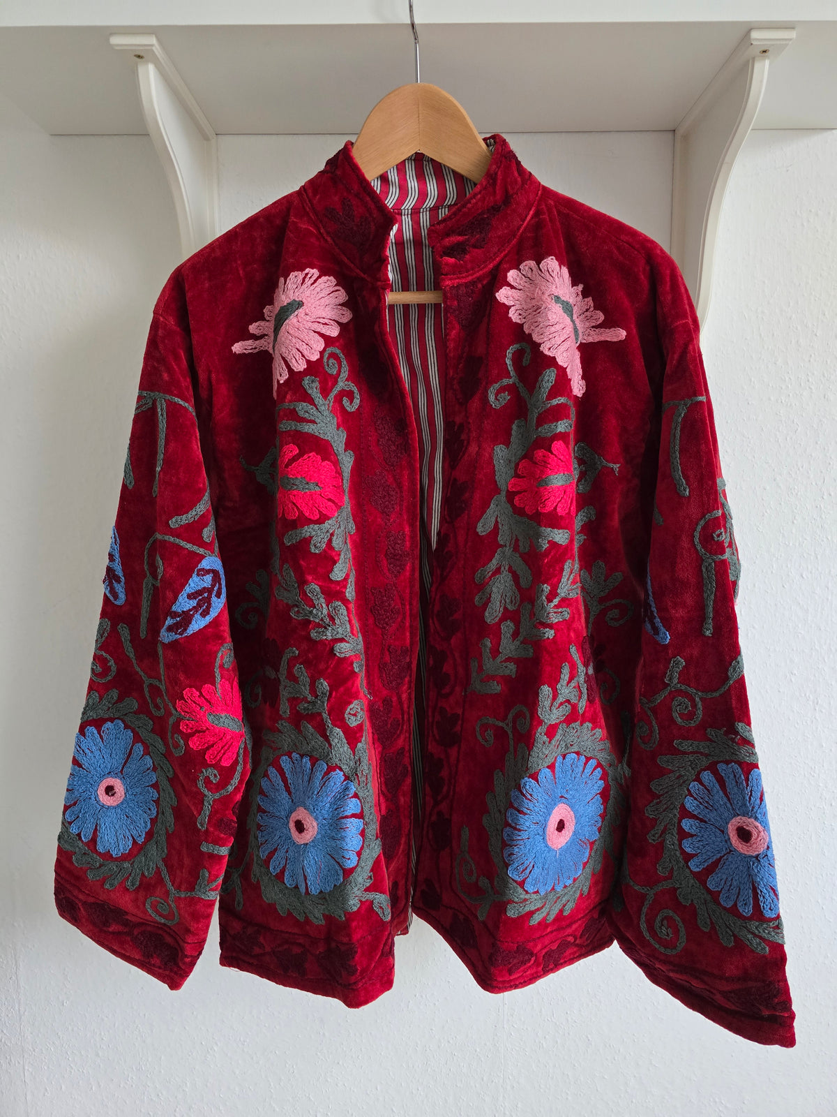 Wendbare bestickte Samtjacke No.4