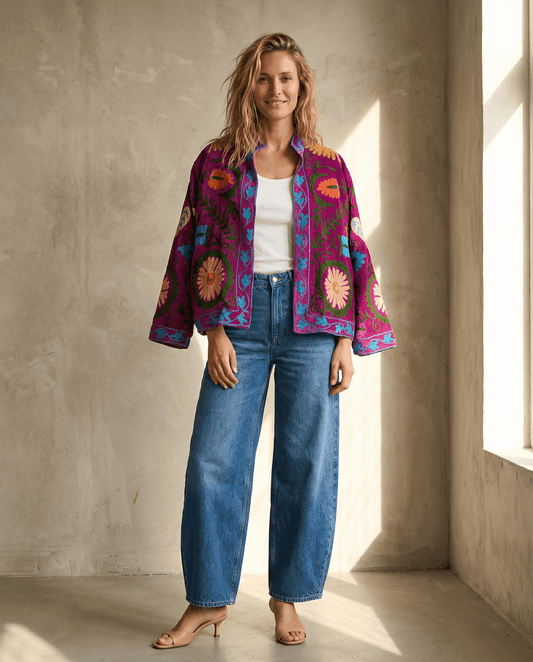 Samtjacke mit Stickerei