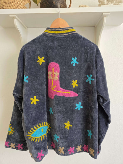 Damen-Samtjacke mit dekorativer Stickerei und wendbarem Design