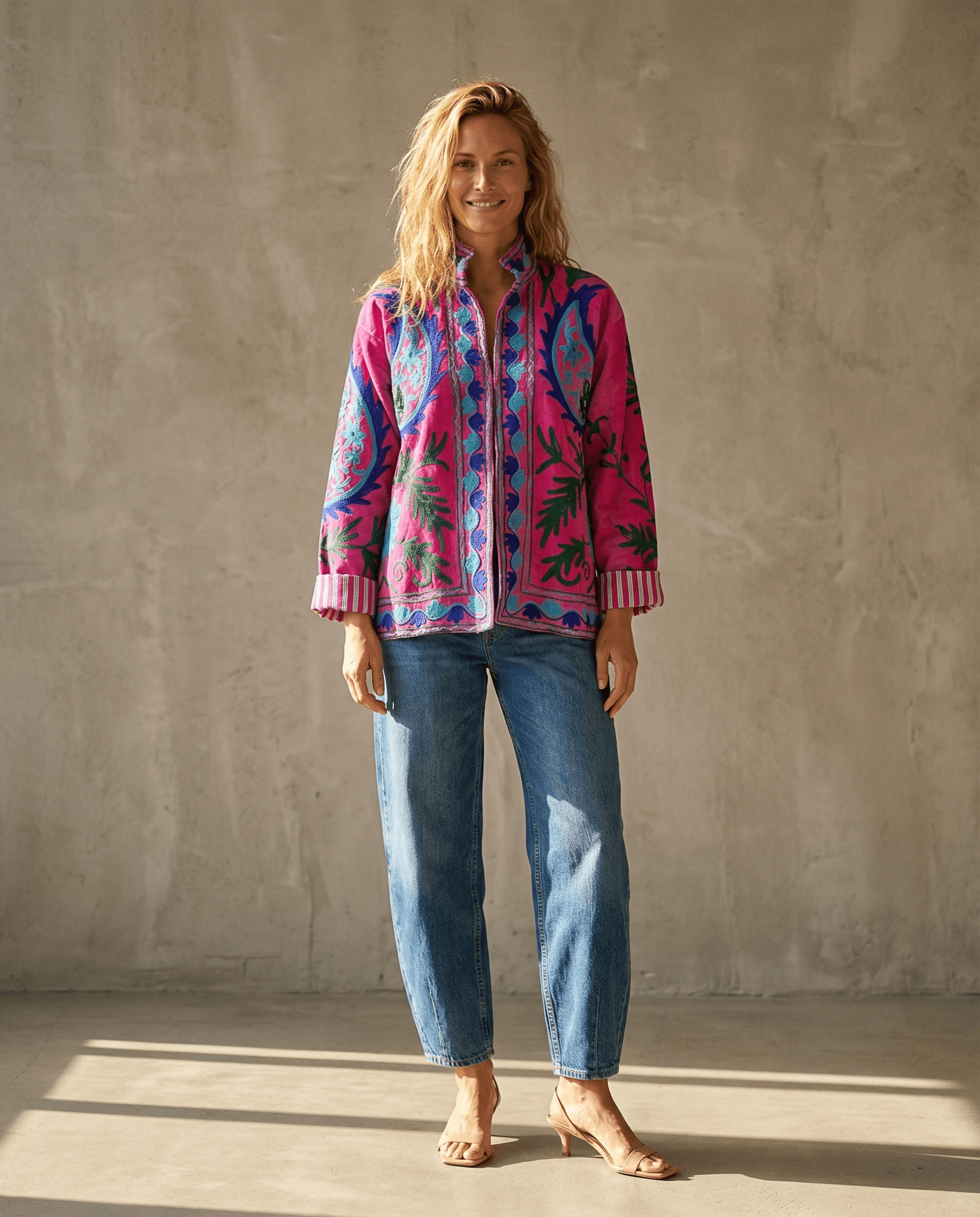 Wendbare bestickte Samtjacke - No.3 in leuchtenden Farben, perfekt für jeden Anlass und lässigen Stil.