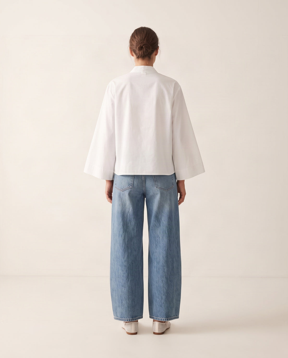 Weiße Kimonobluse aus weicher Baumwolle