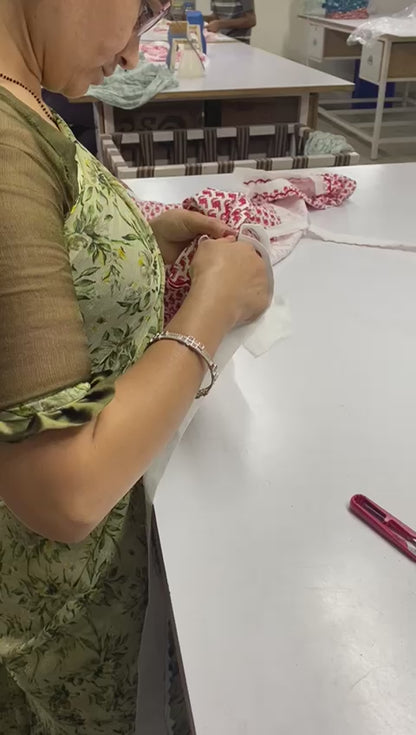 Frida Maxikleid mit Blockdruck - weiß/rot