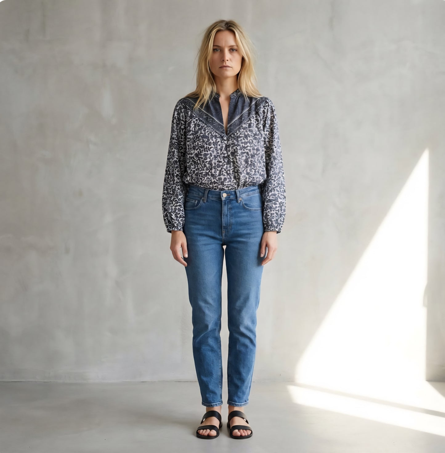 Olivia Bluse mit Handblockdruck – Schwarz/Weiß