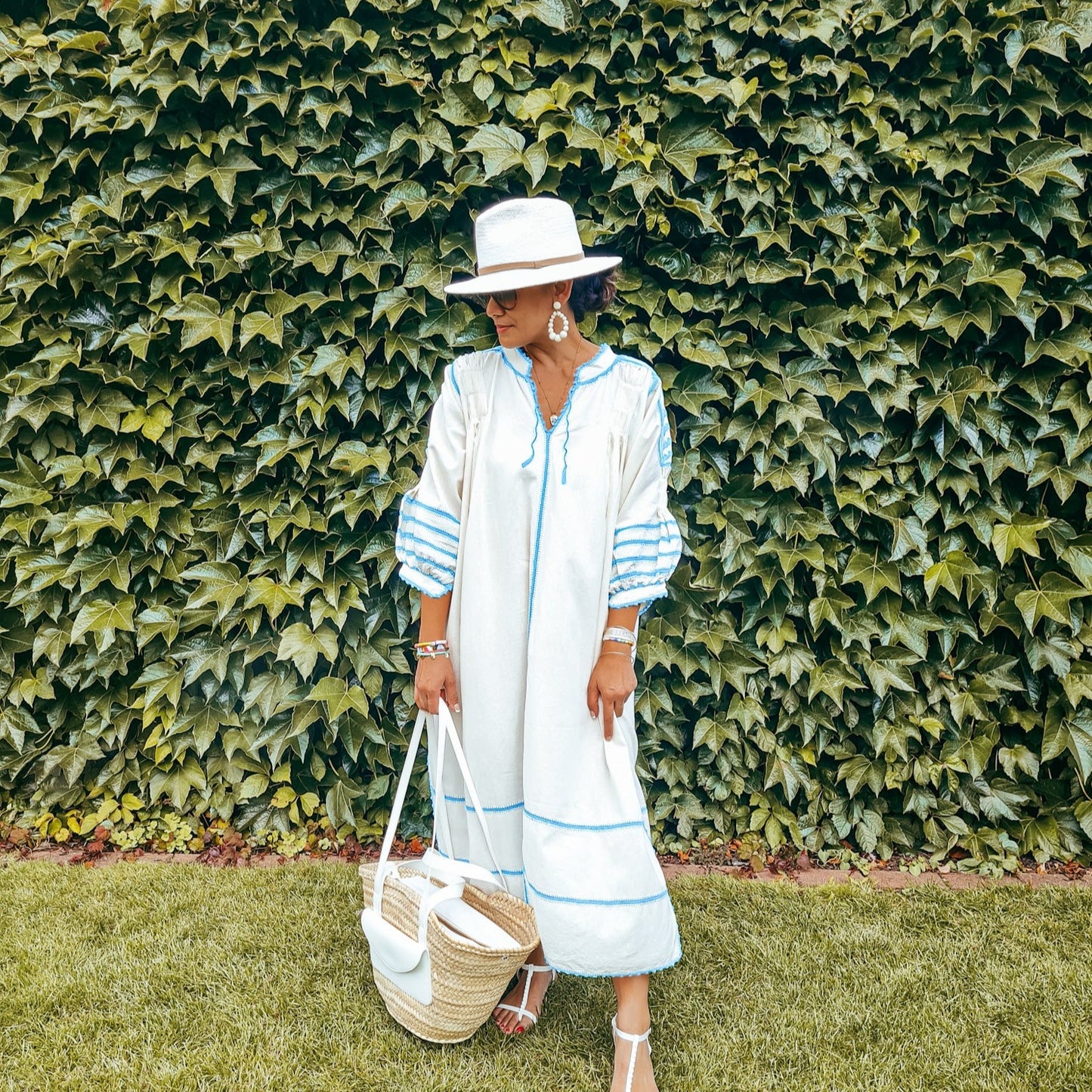 Selena Kleid aus Baumwolle – Creme/Türkis