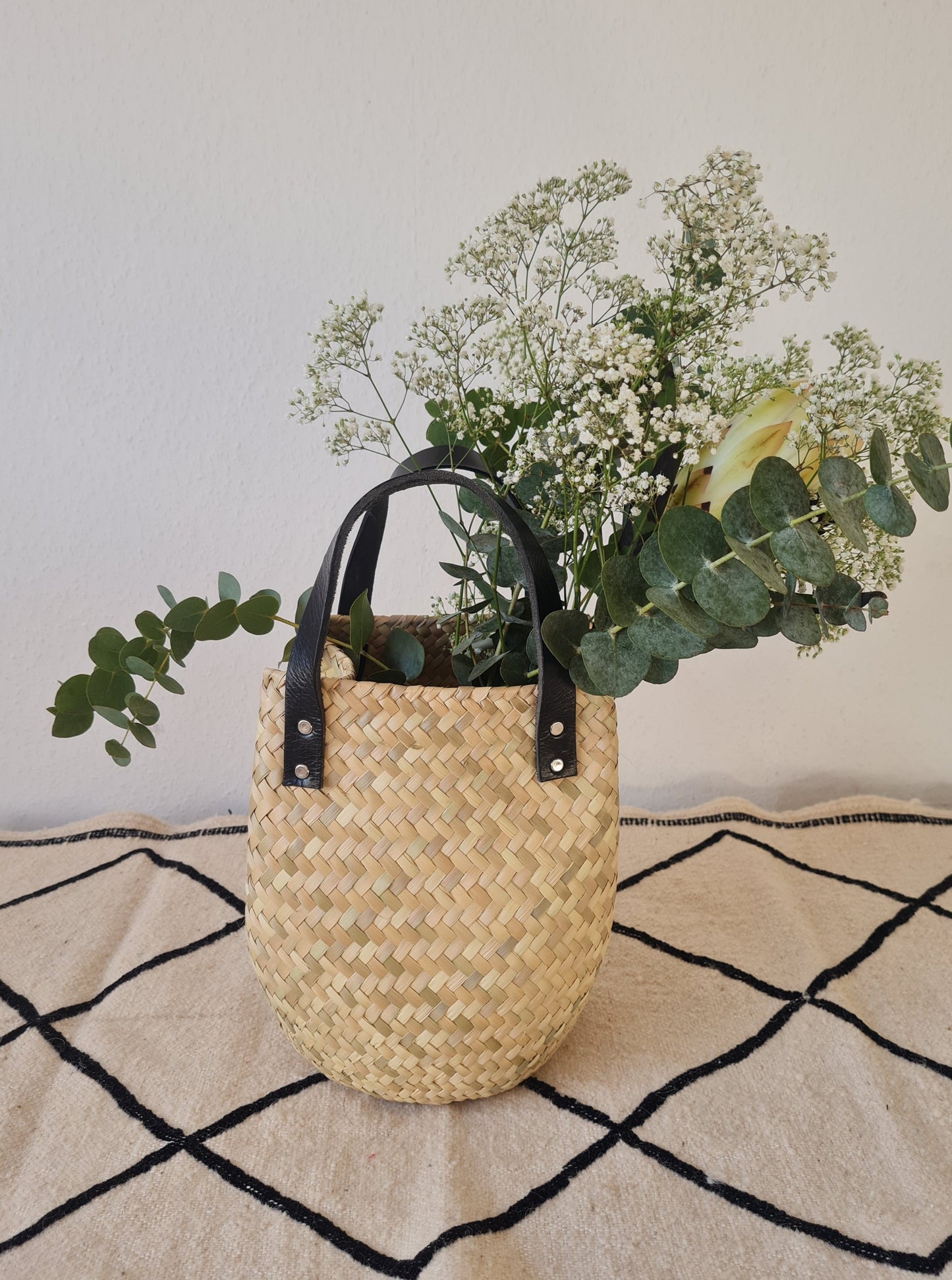 Las Palmas Korb Tasche Klein mit schwarzem Ledergriff – Creme