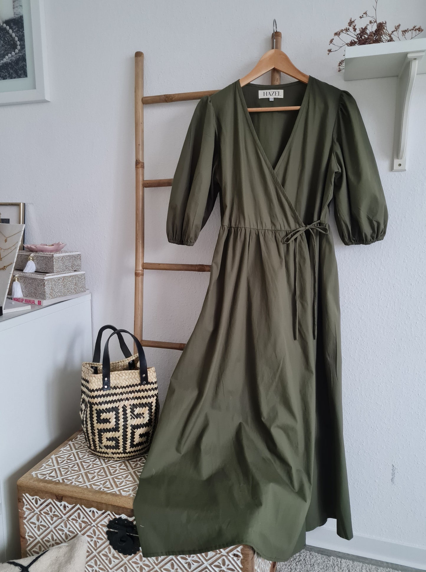 Mira Wickelkleid aus Baumwolle – Olive