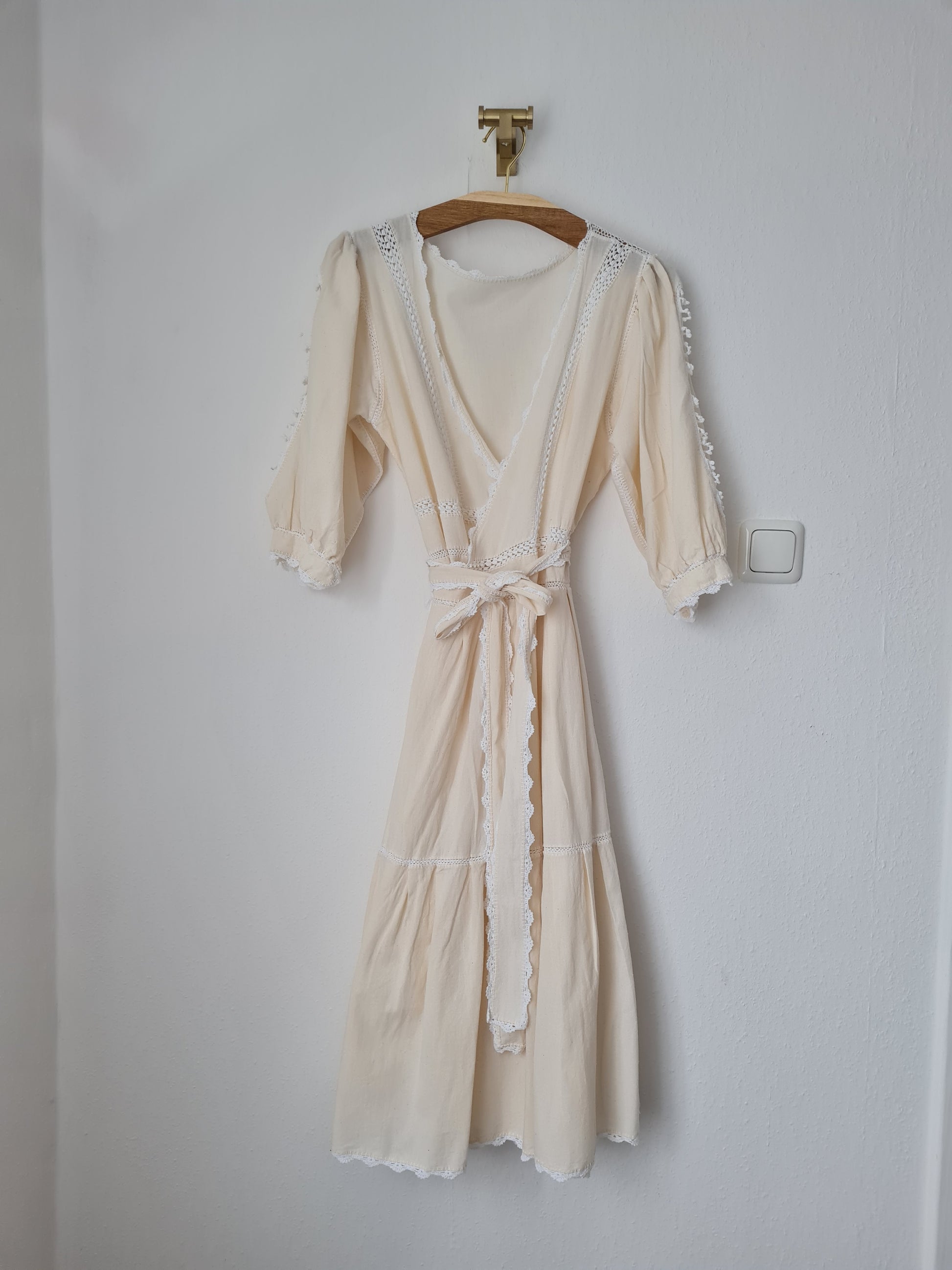 Mexicana Wickelkleid – Creme/Weiß